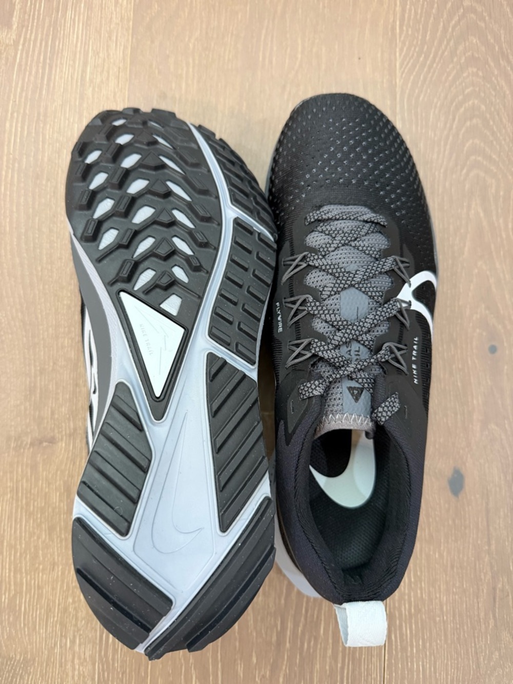 Women’s Nike React Pegasus Trail 4 Running Shoes - Size 9 US - Picture 2 of 5